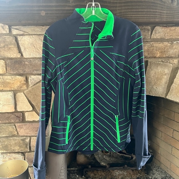 COPY - Lululemon Stripe Inkwell Blue and Green Jacket Size 4-6 - Picture 4 of 8